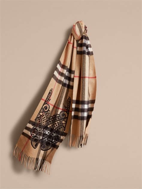 sciarpe donna burberry|burberry sciarpa regali.